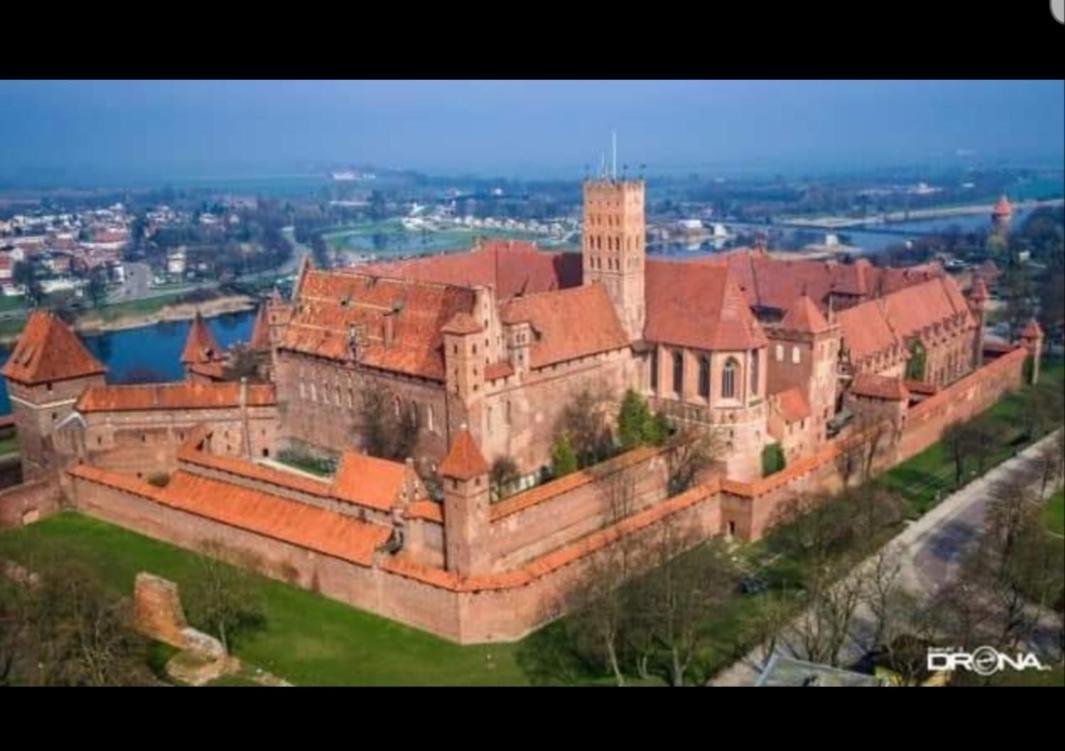 Apartament Przy Ratuszu Malbork Extérieur photo